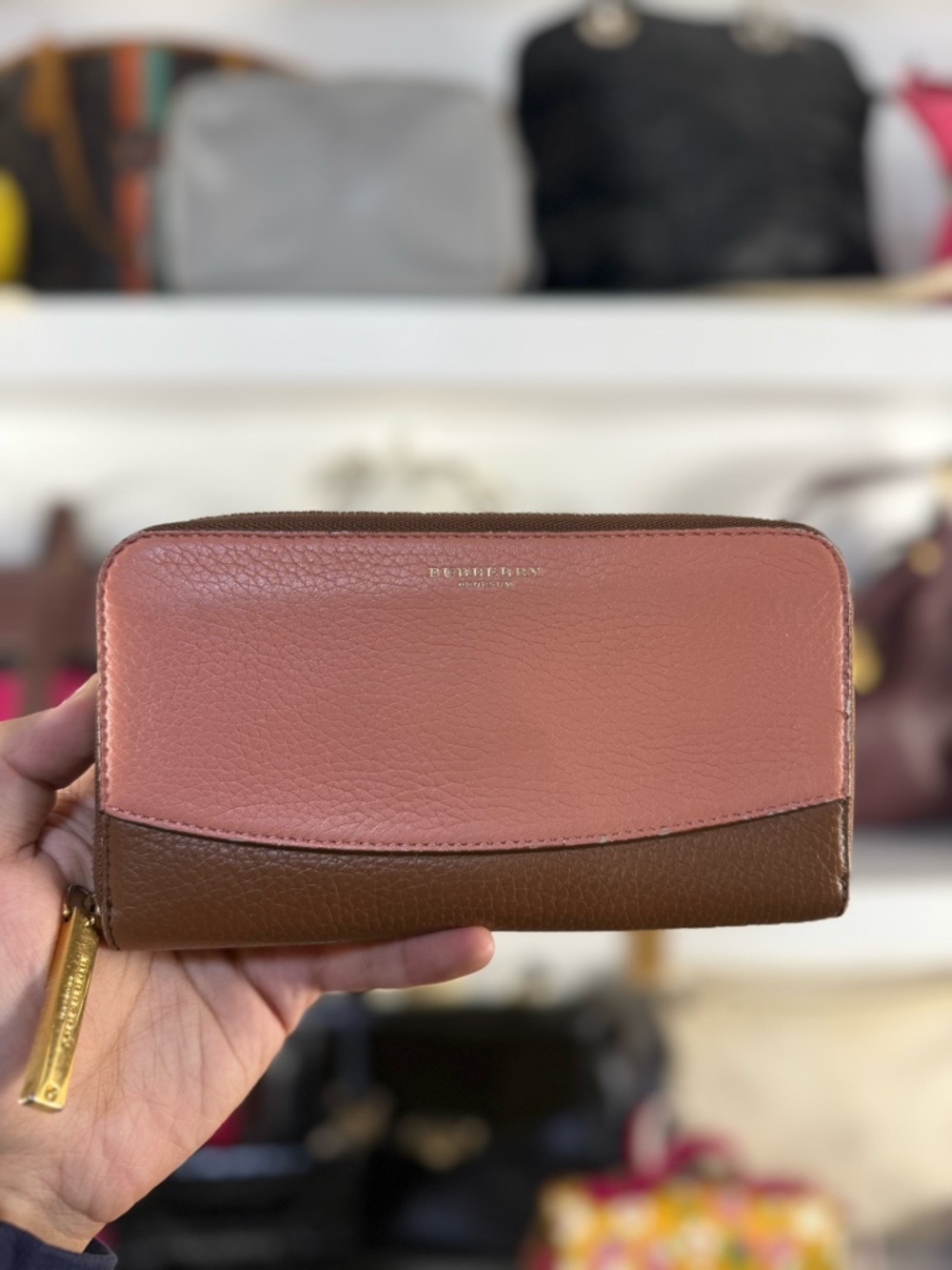 BURBERRY ZIP WALLET